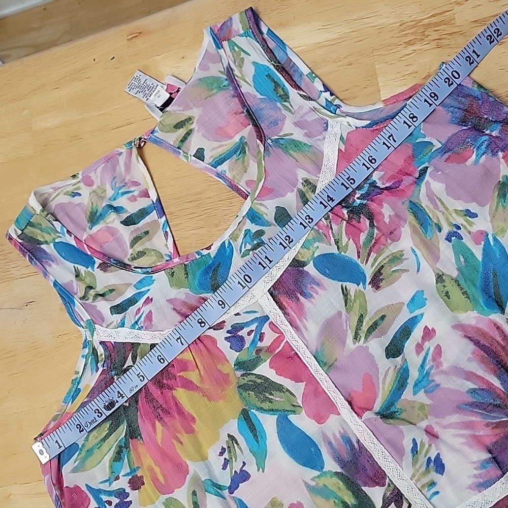 Emma G Floral Sleeveless Top - Picture 4 of 7
